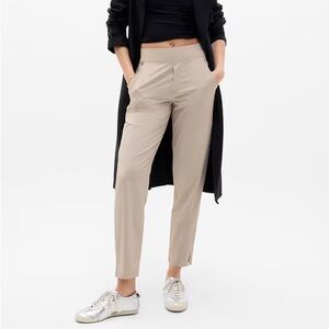 Athleta Brooklyn Ankle Pant Cream Athliesure Sporty Chic